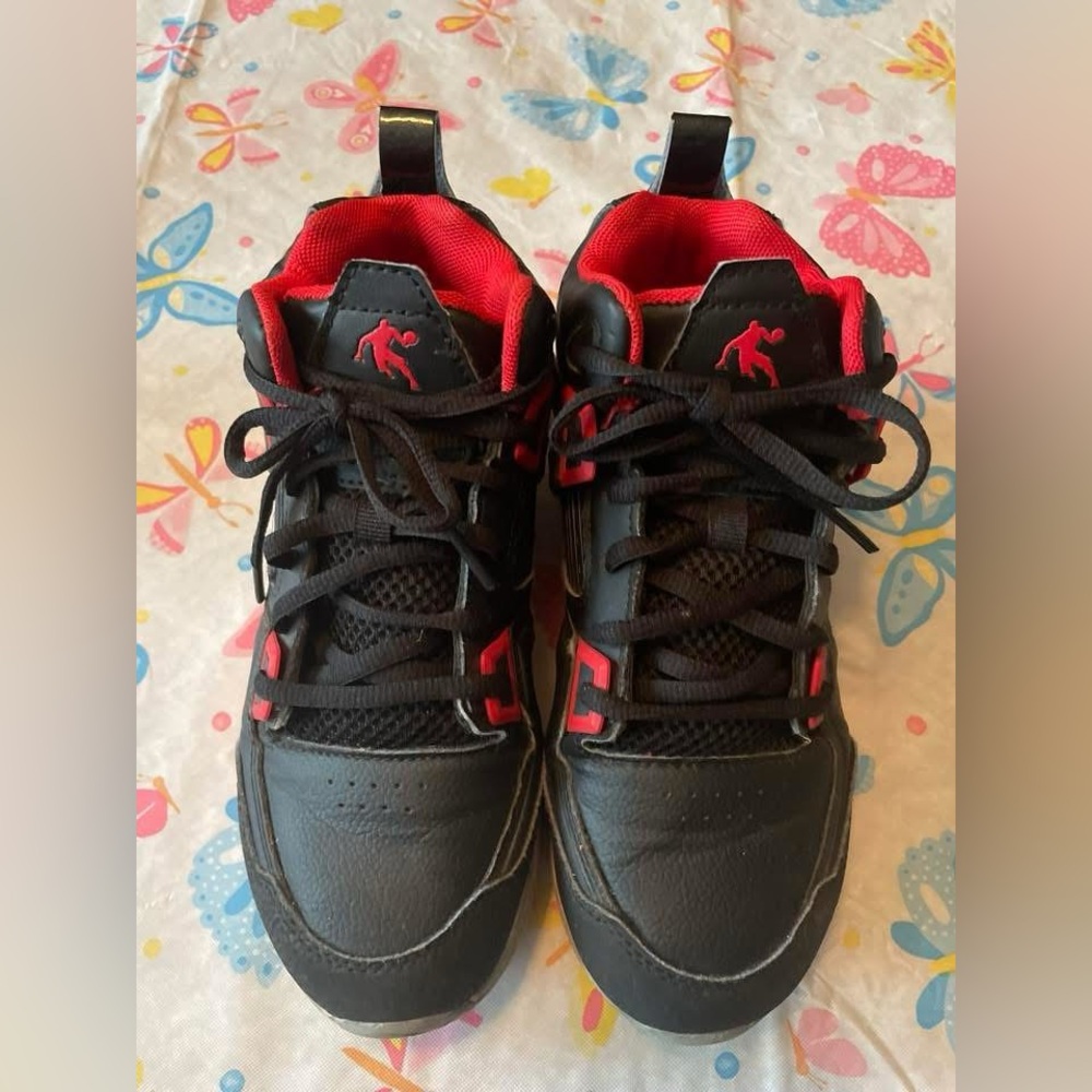 Boys AND1 shoes size 3